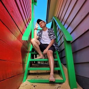 Meet your Posher, Victor